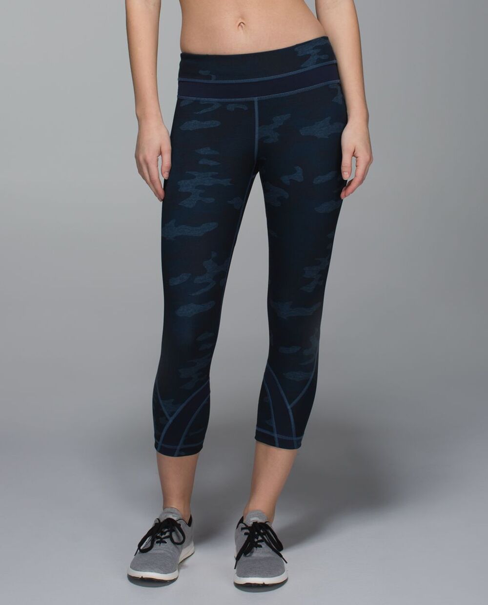Lululemon Run Inspire Crop II Leggings Heathered Texture Lotus Camo Blue sz 4 - Picture 1 of 6